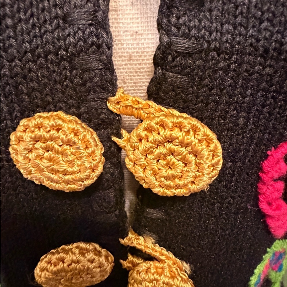 Colorful Embroidered Women's Vest - Picture 5 of 12